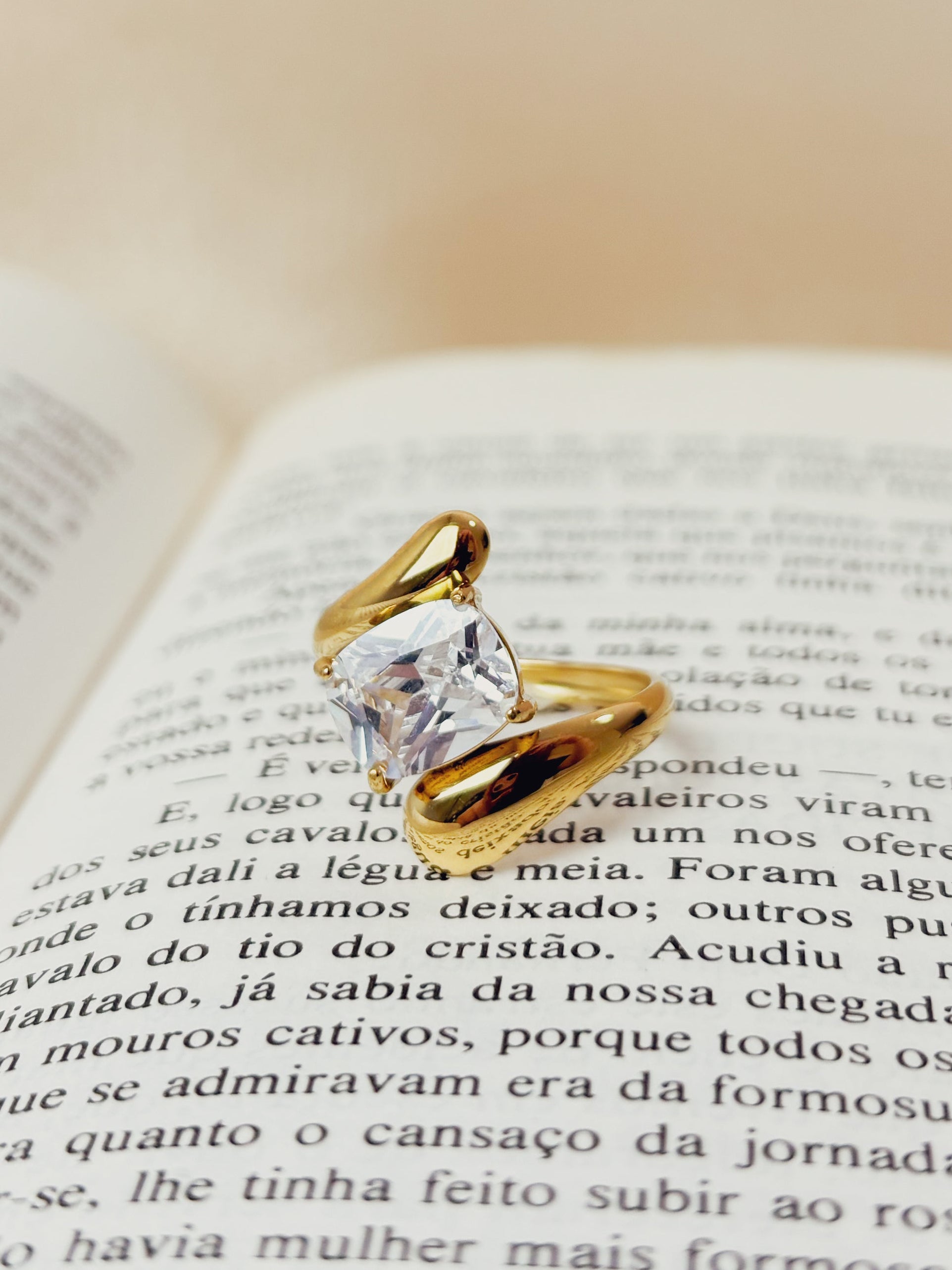 Anel Solyxis - Banhado a Ouro 18K