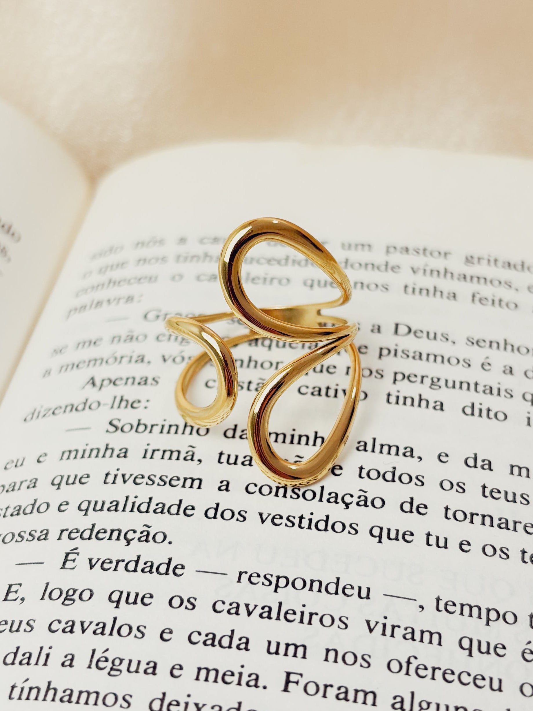 Anel Cylare - Banhado a Ouro 18K