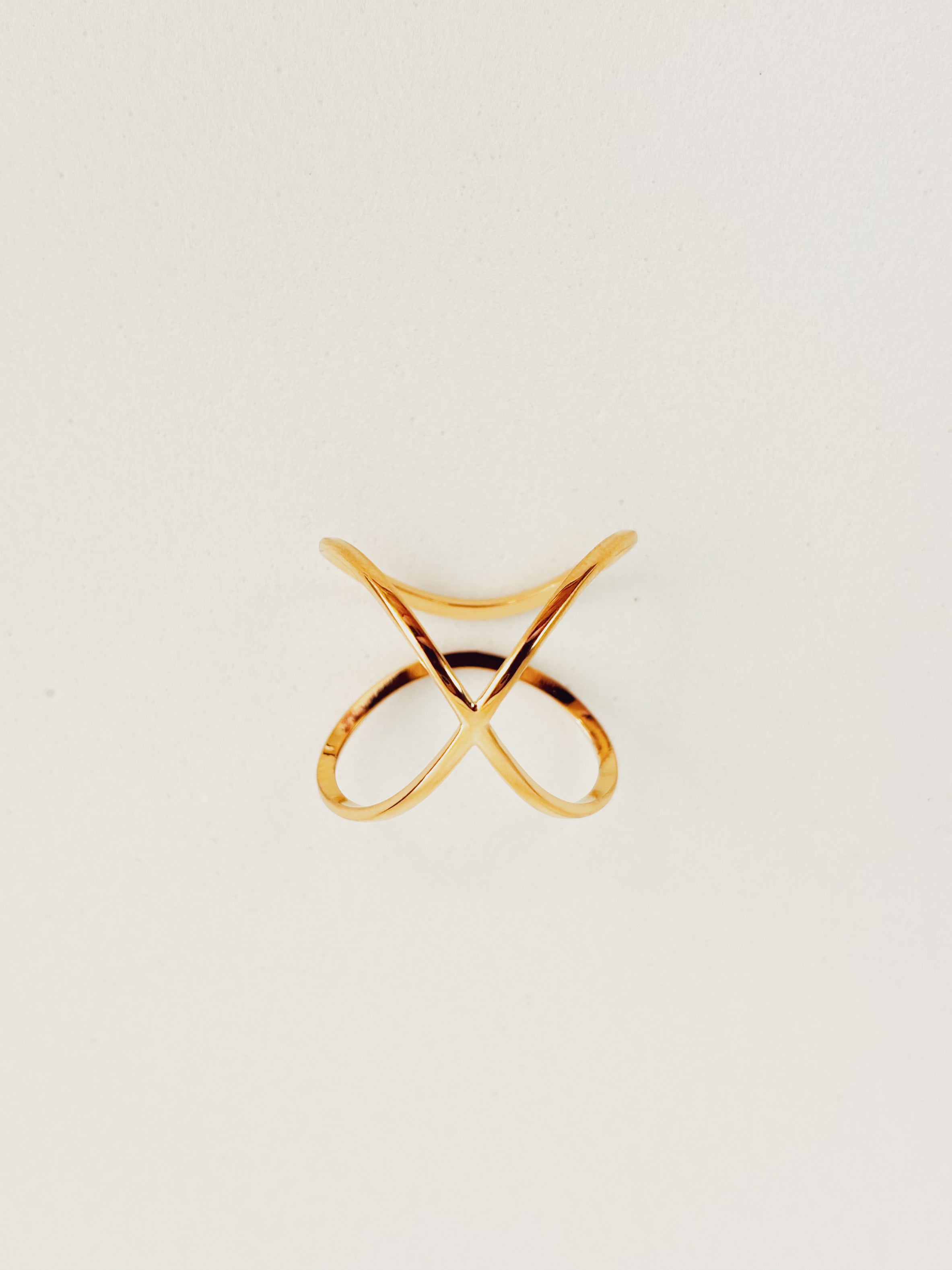 Anel Virelia - Banhado a Ouro 18K