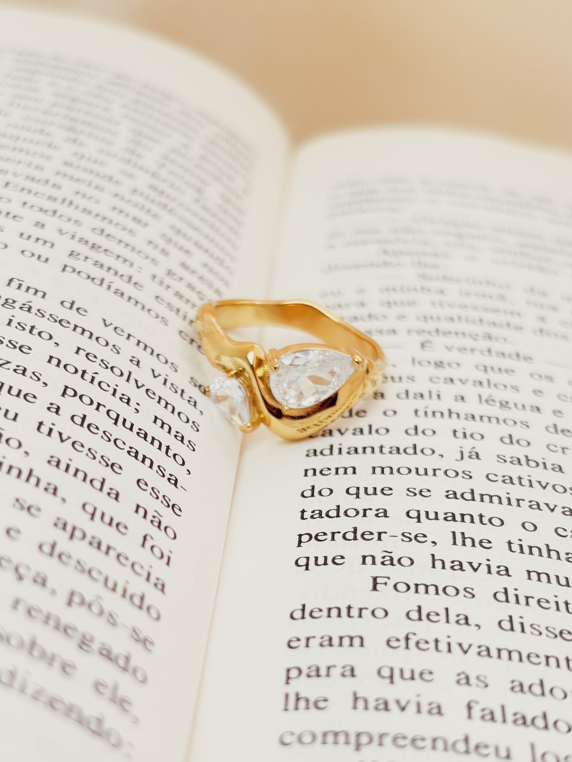 Anel Olivienne - Banhado a Ouro 18K