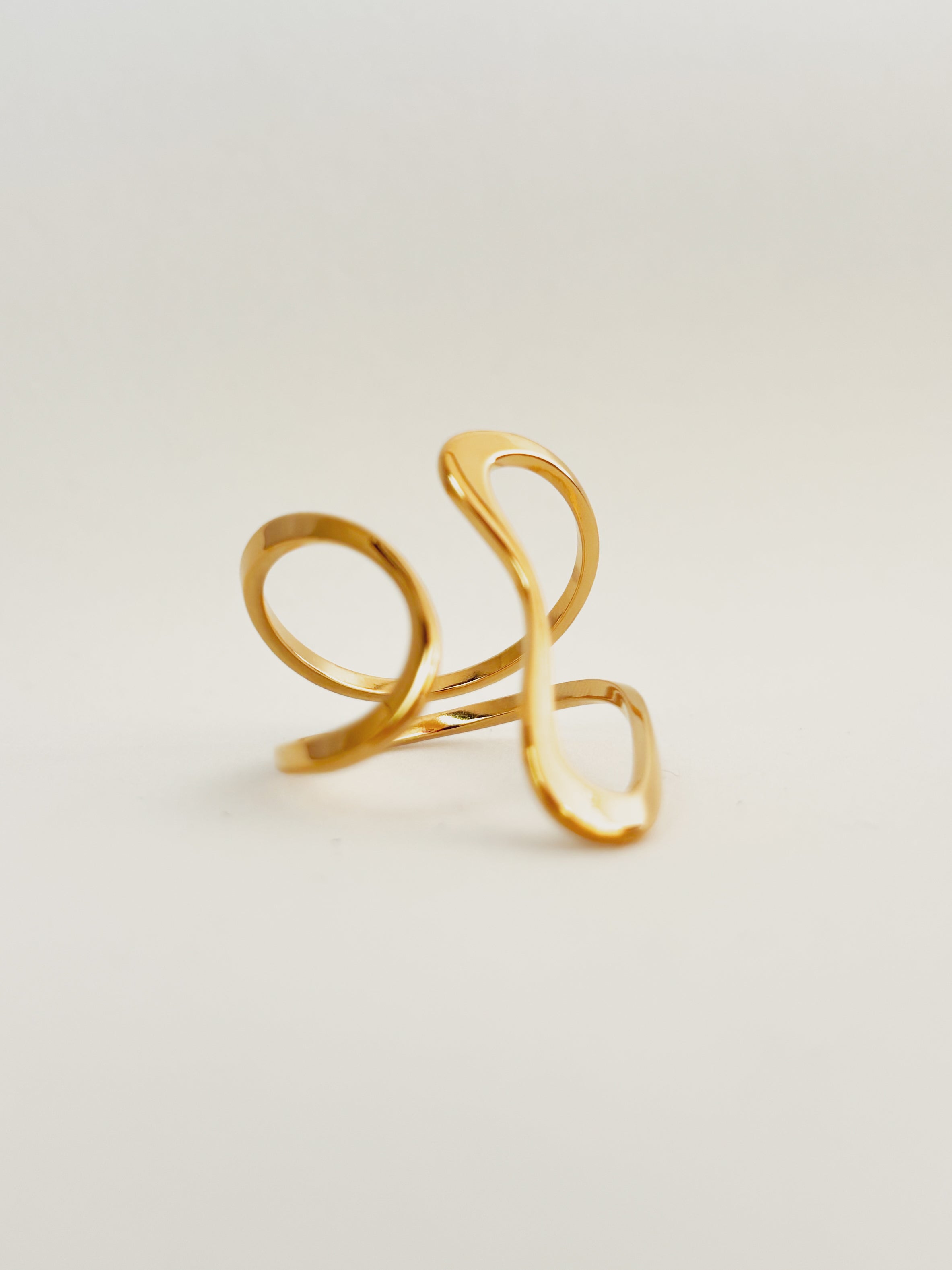 Anel Zeyrion - Banhado a Ouro 18K