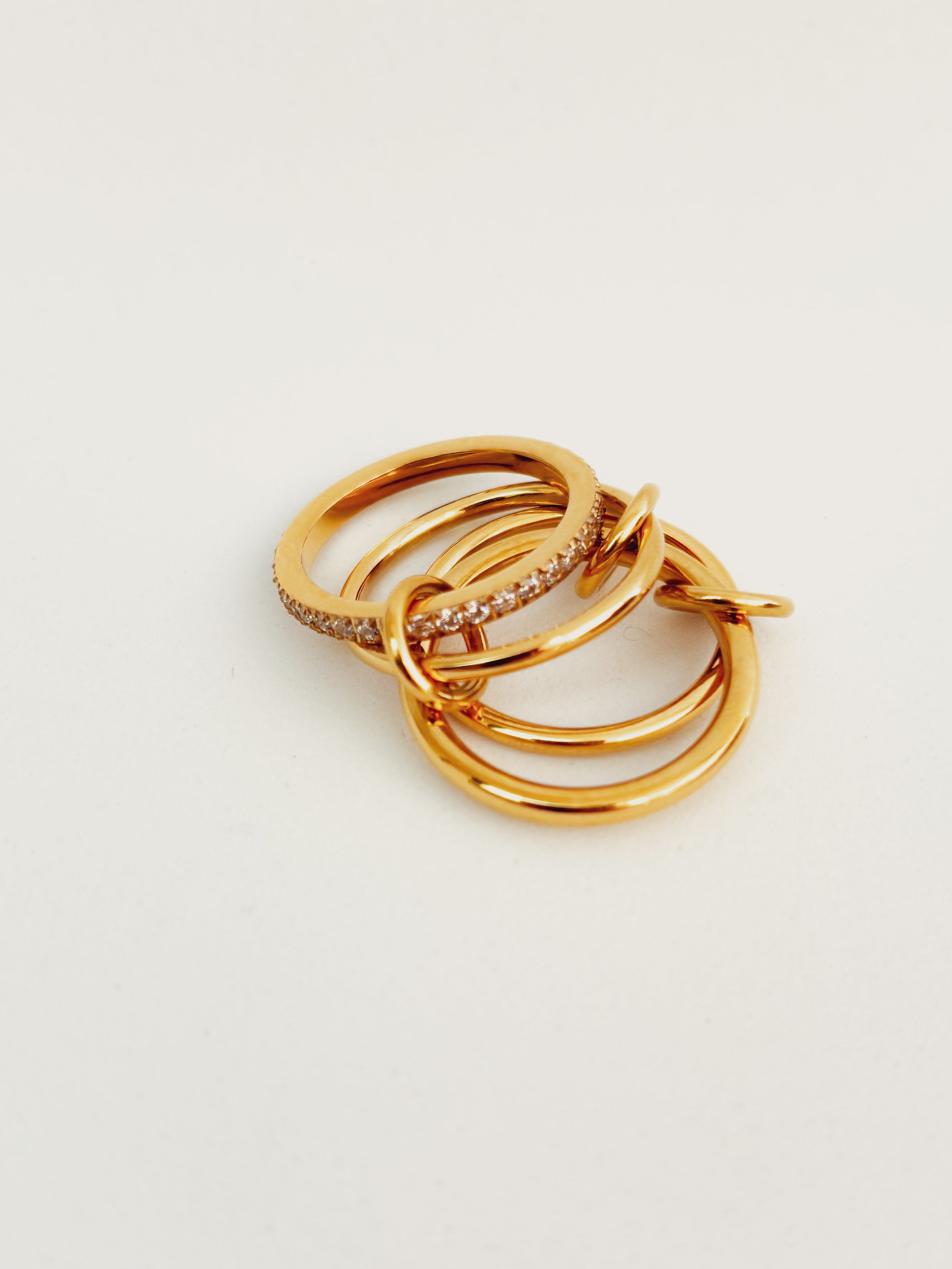 Anel Hespéria - Banhado a Ouro 18K