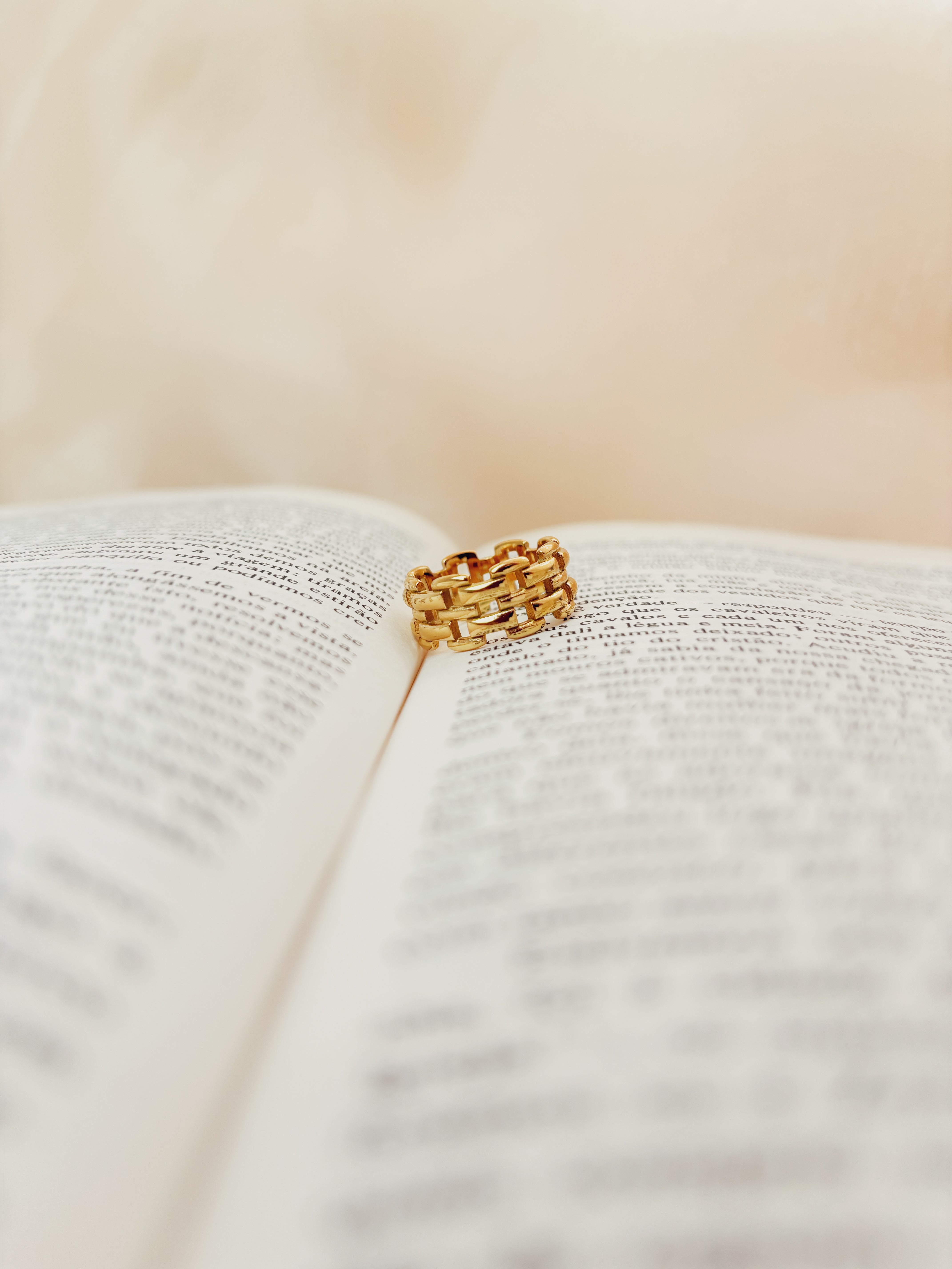 Anel Phylaren - Banhado a Ouro 18K