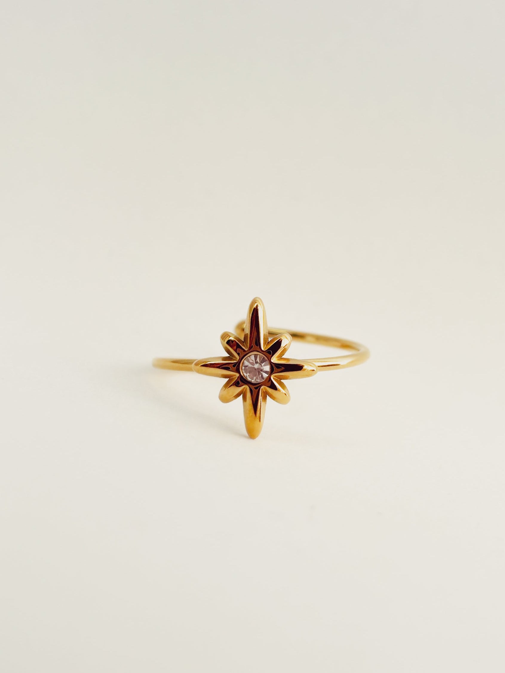 Anel Quorrae - Banhado a Ouro 18K