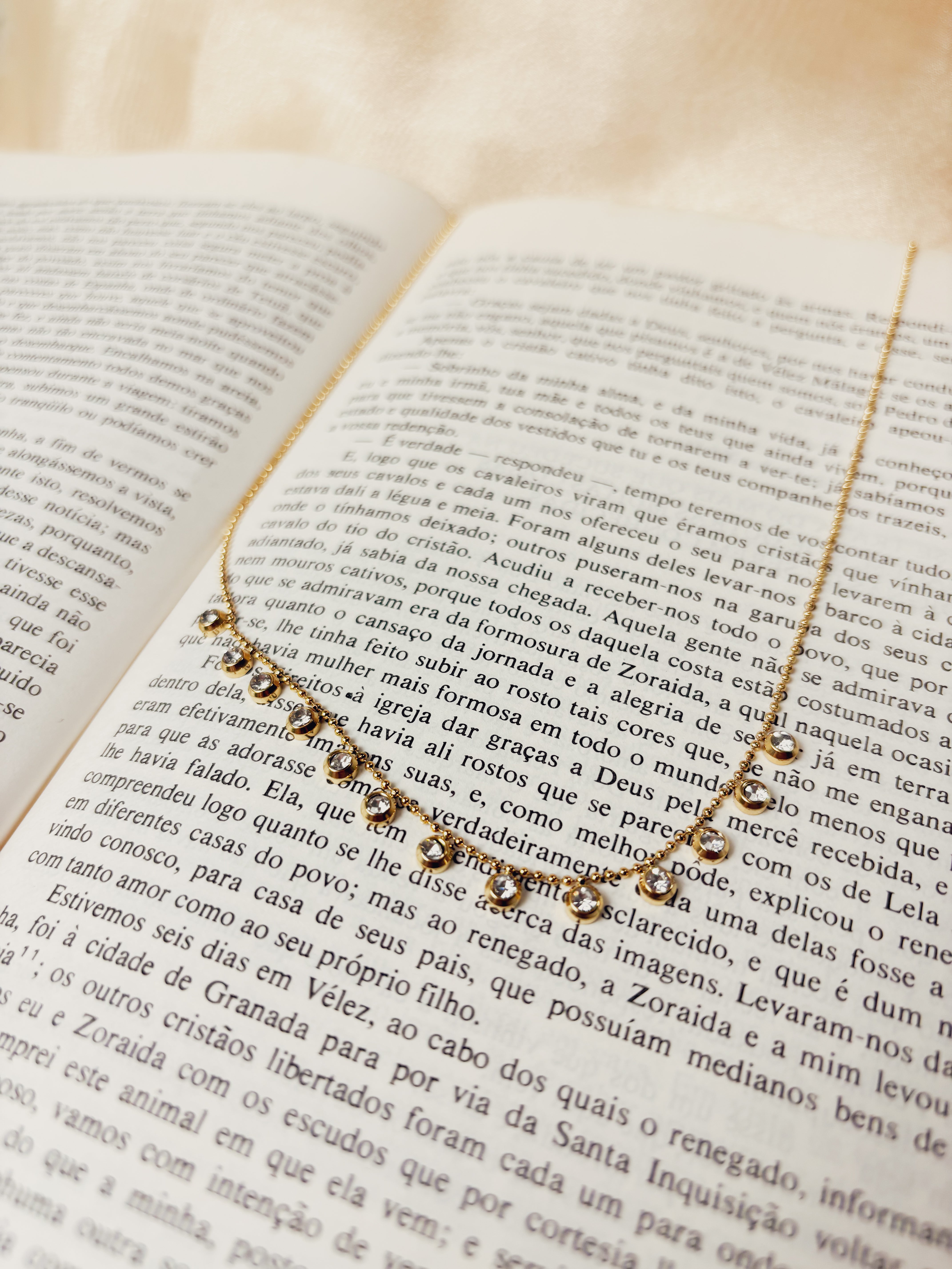 Colar Aeronyth - Banhado a Ouro 18K