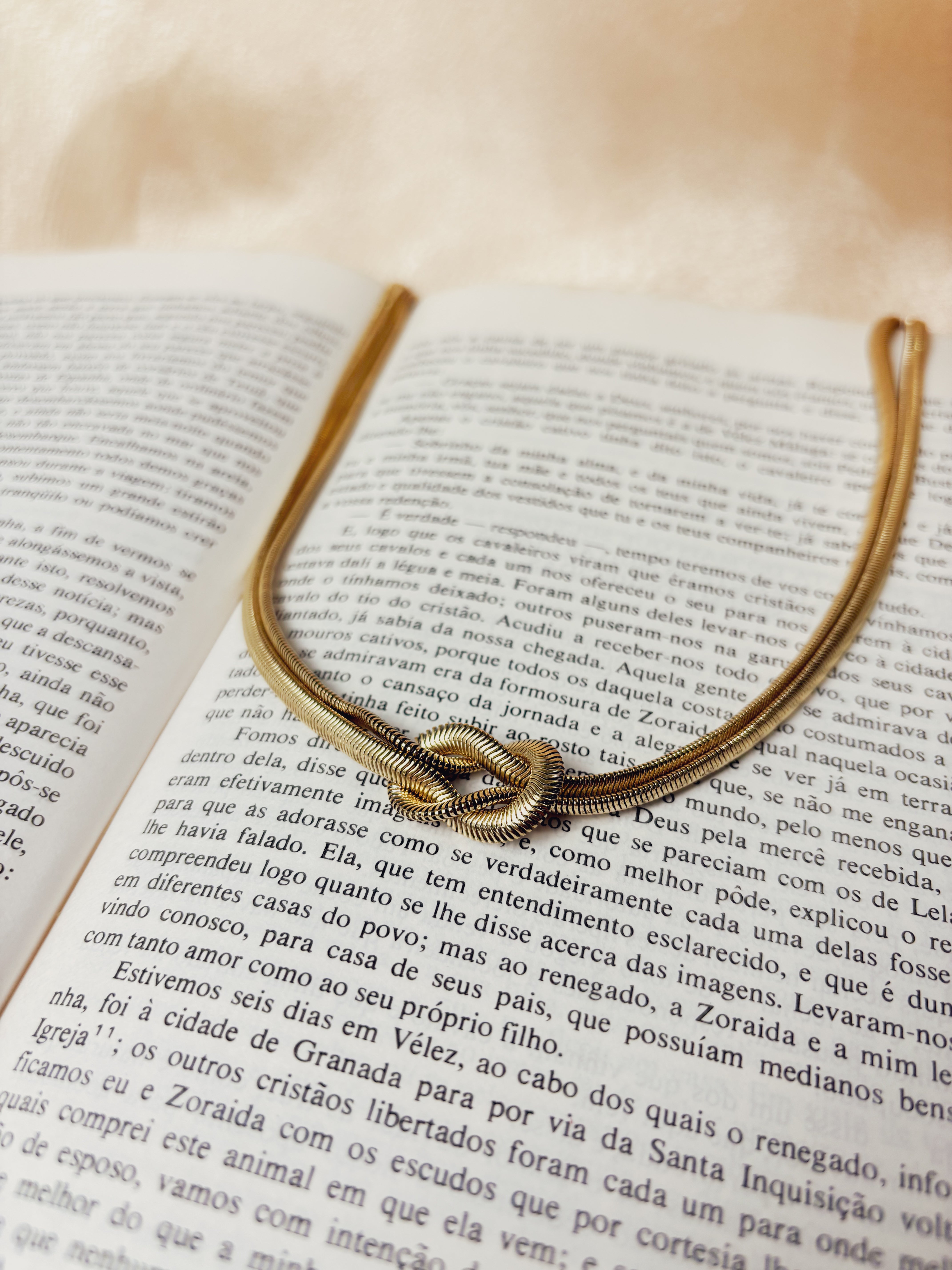 Colar Aerionis - Banhado a Ouro 18K