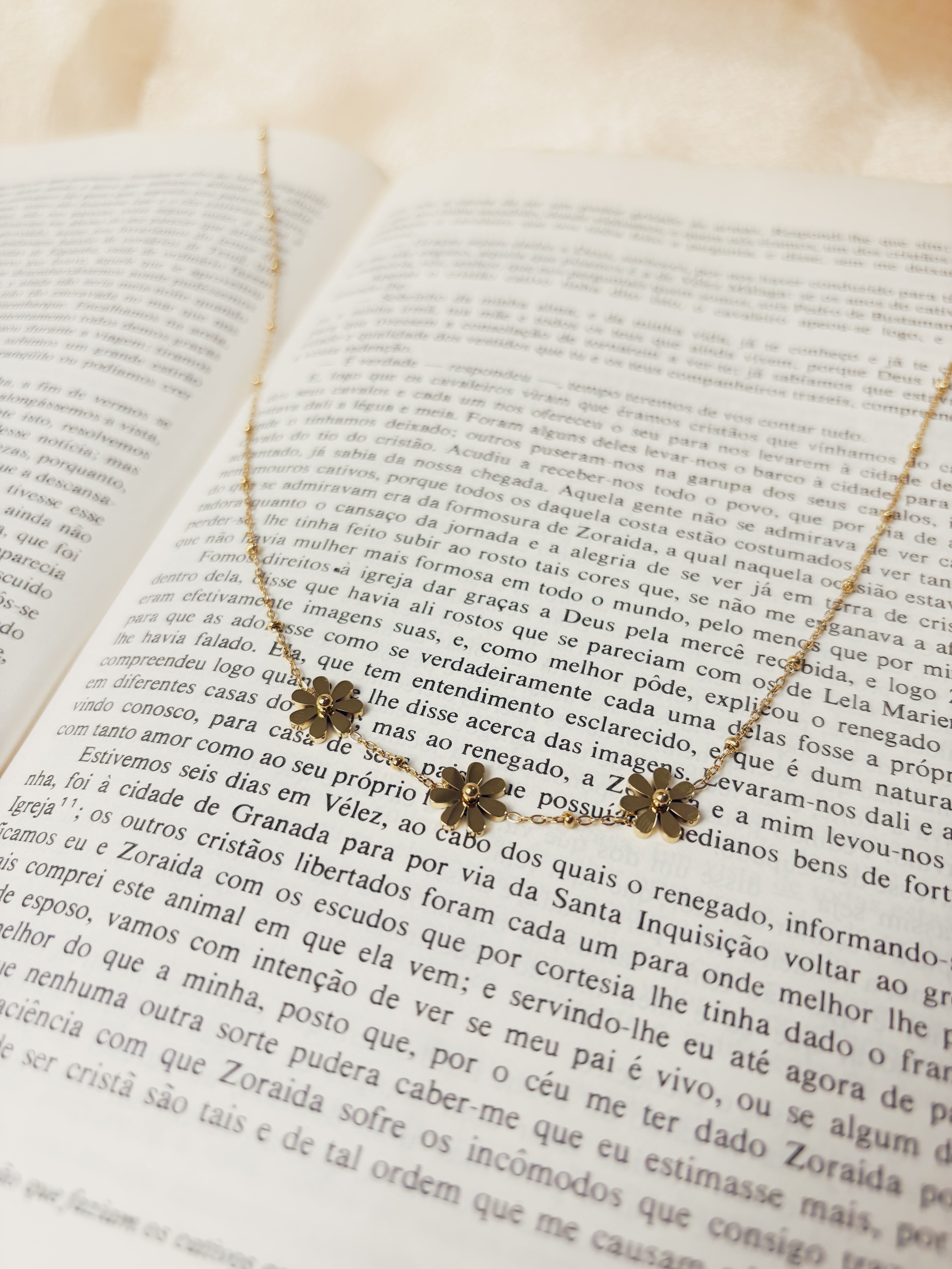 Colar Myrrion - Banhado a Ouro 18K