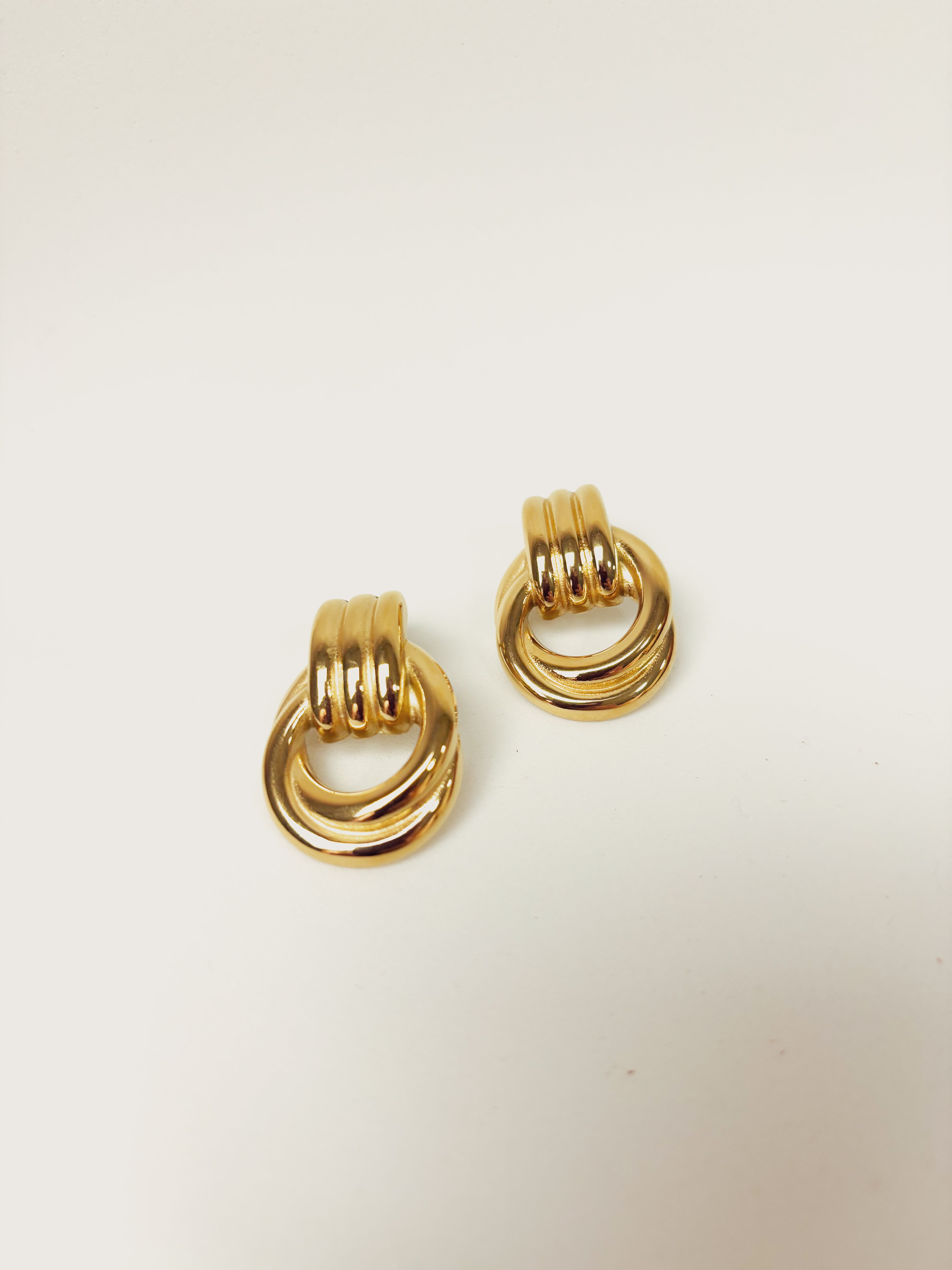 Brinco Astrion - Banhado a Ouro 18K