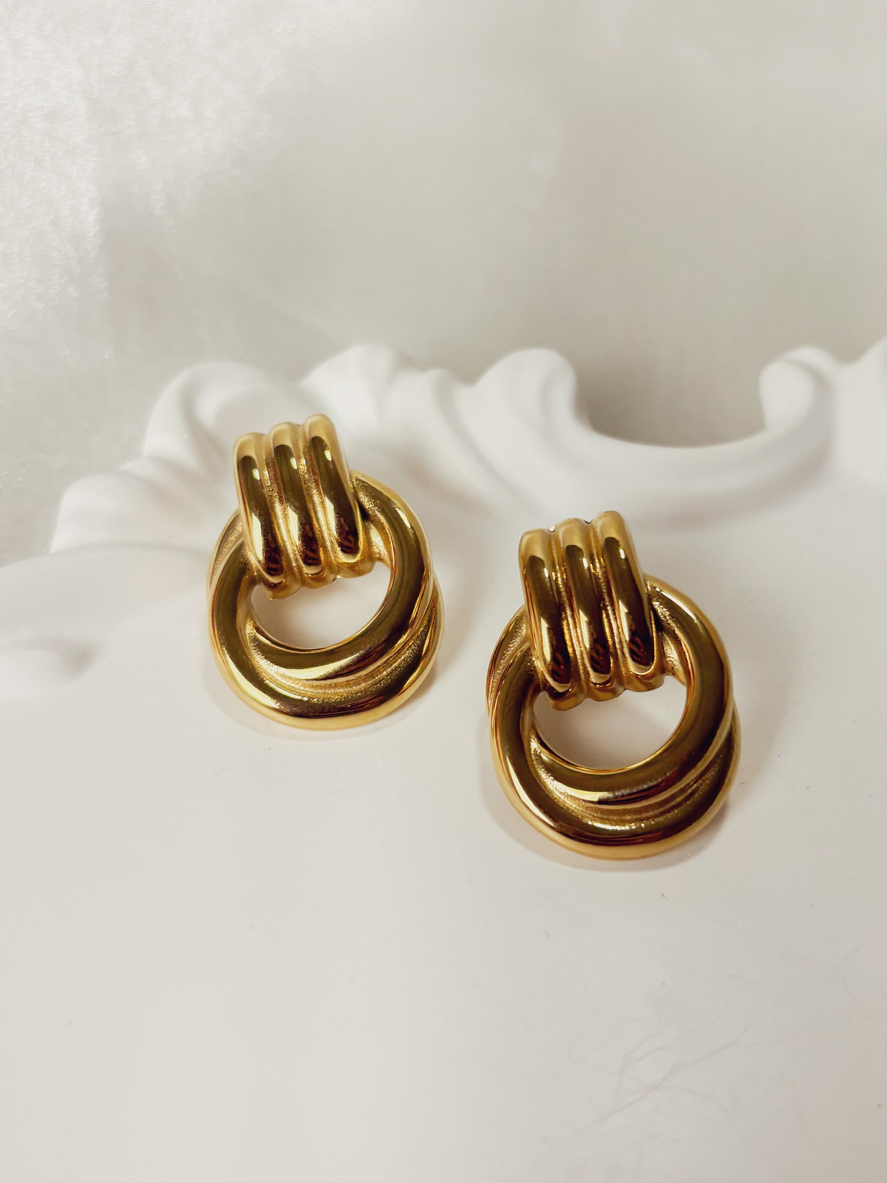 Brinco Astrion - Banhado a Ouro 18K