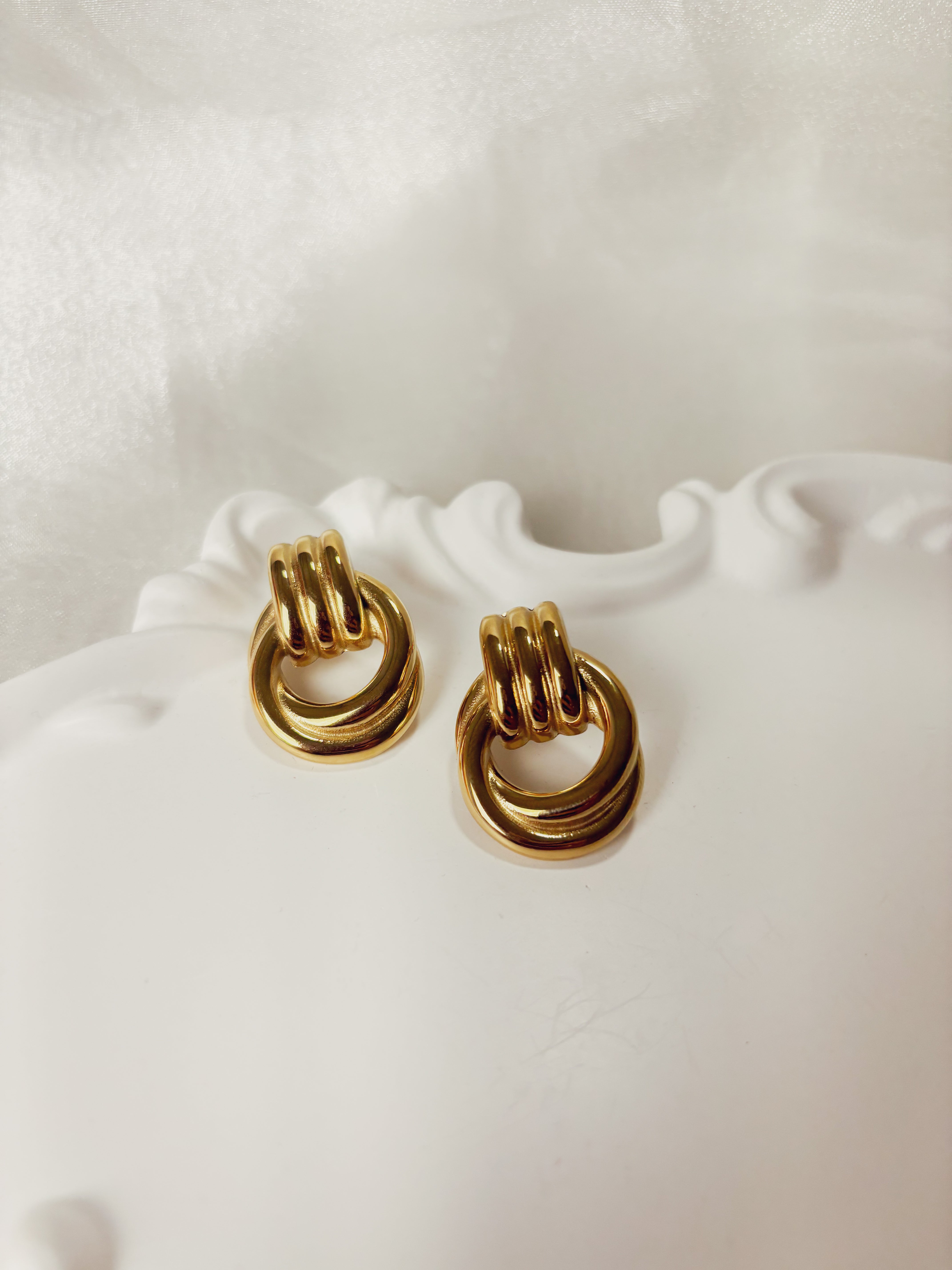 Brinco Astrion - Banhado a Ouro 18K