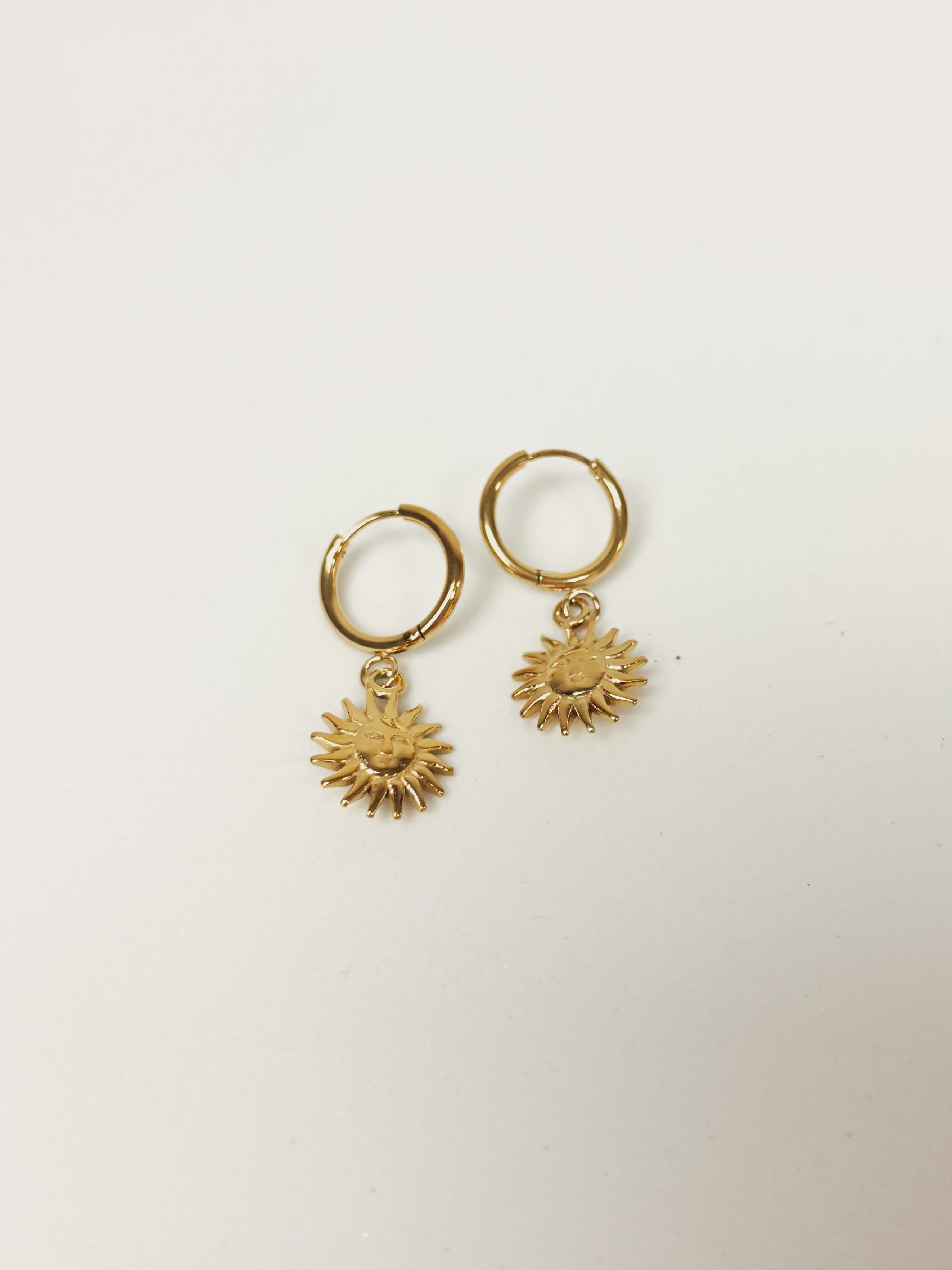 Brinco Solaris - Banhado a Ouro 18K
