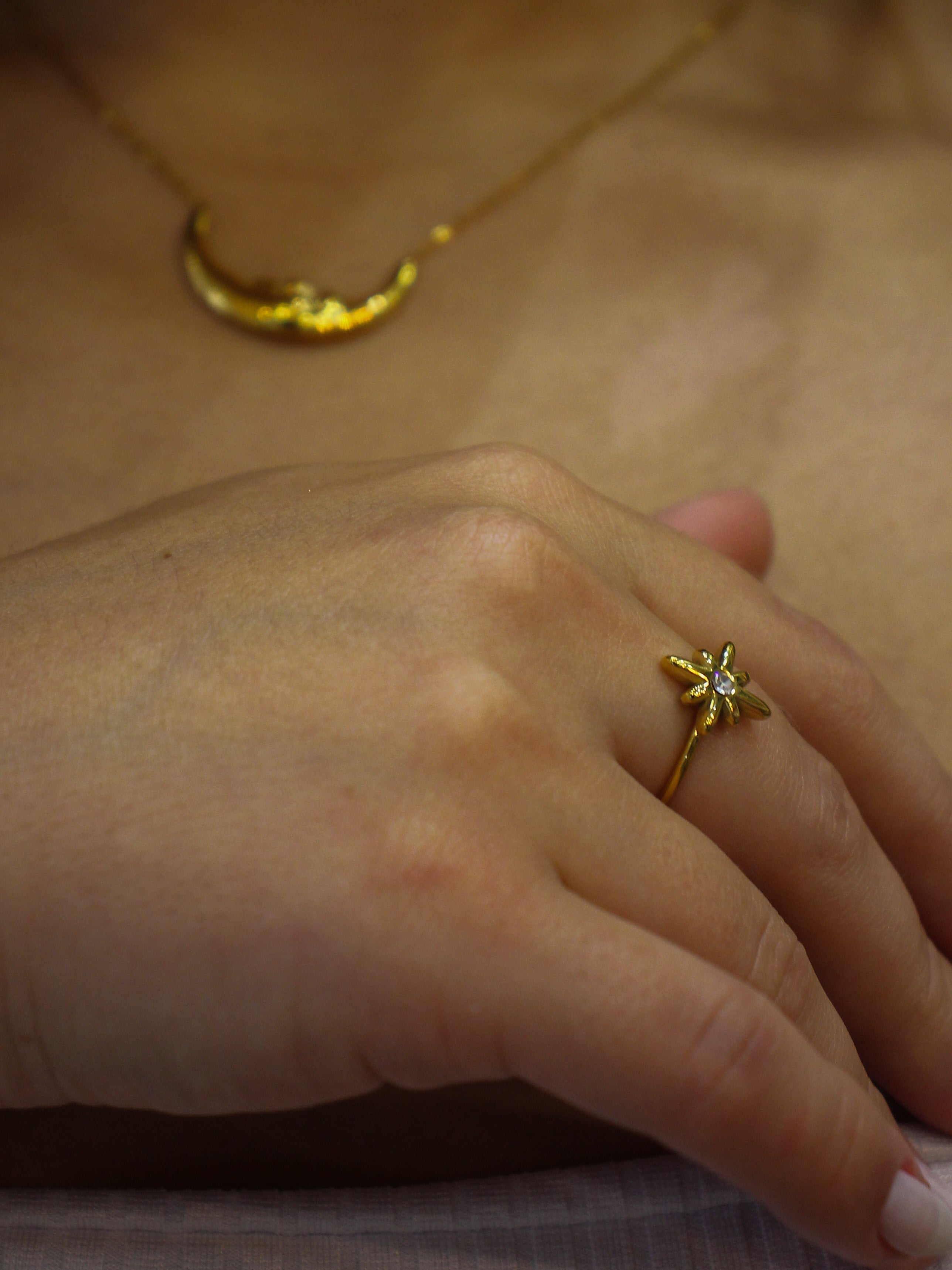 Anel Quorrae - Banhado a Ouro 18K