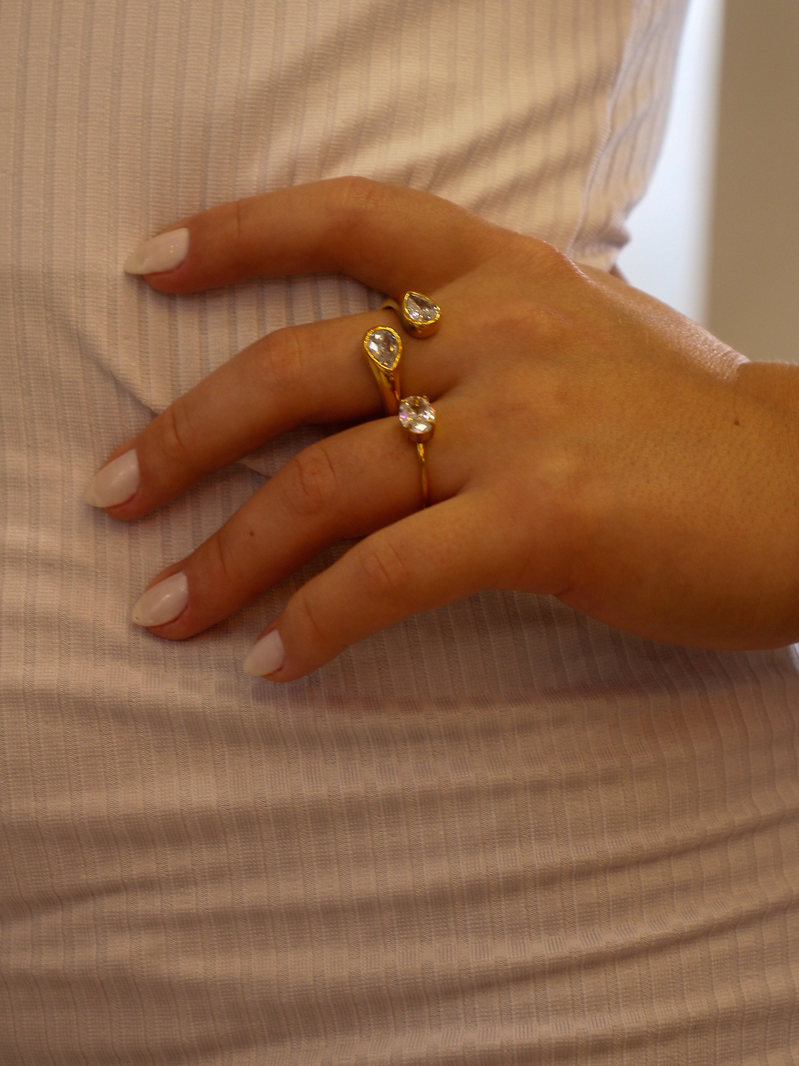 Anel Cyralis - Banhado a Ouro 18K