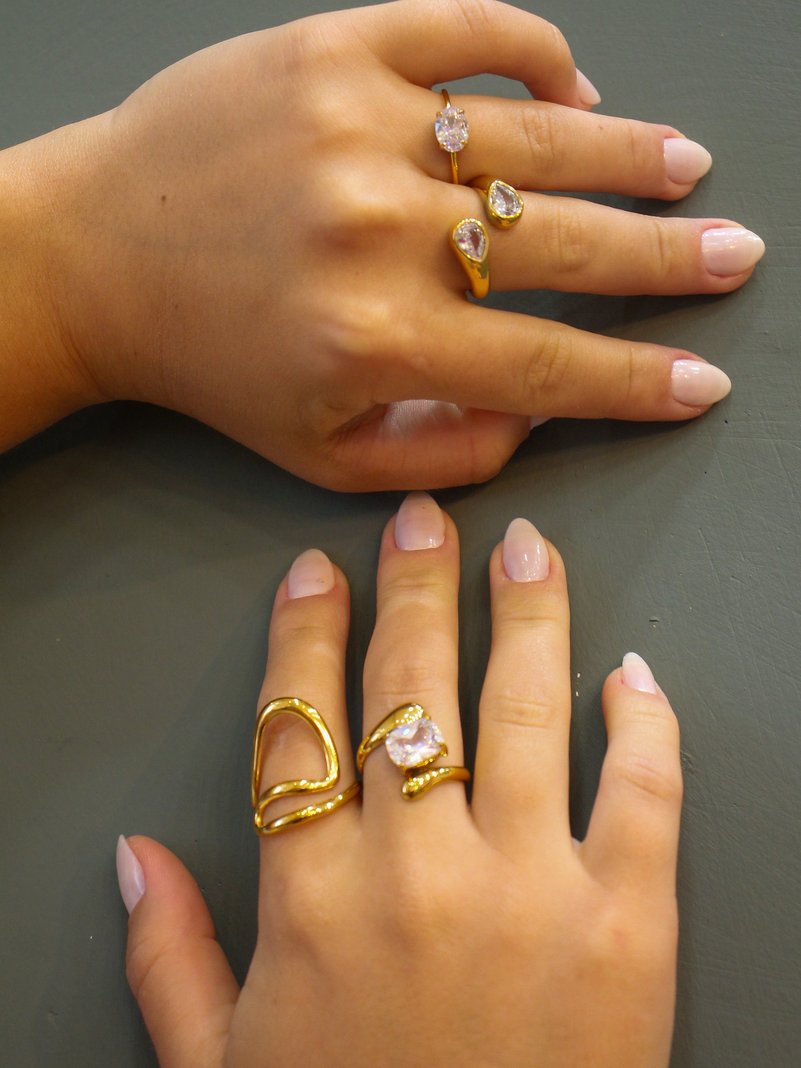 Anel Cyralis - Banhado a Ouro 18K