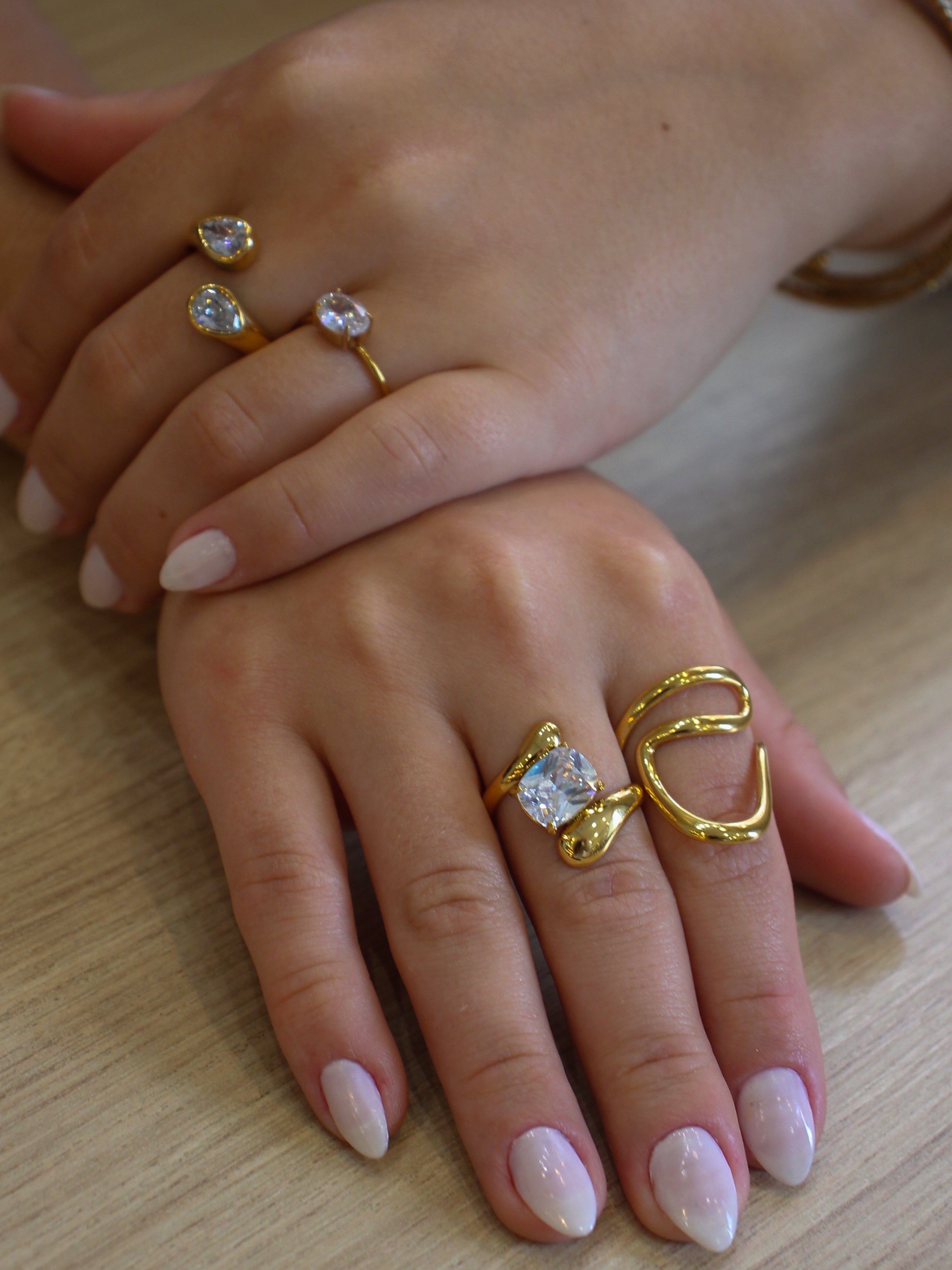 Anel Solyxis - Banhado a Ouro 18K