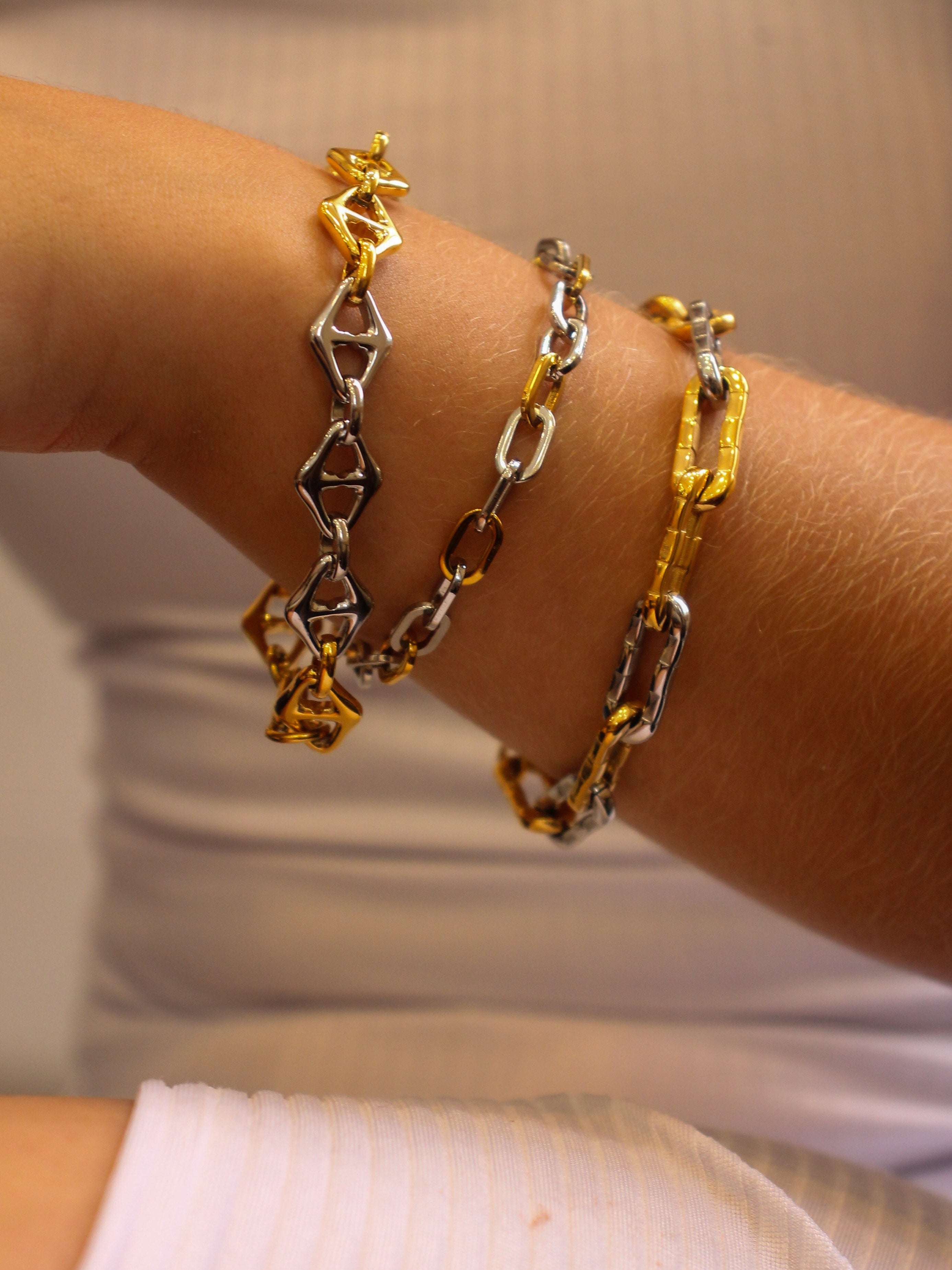 Pulseira Cylara - Banhada a Ouro 18K