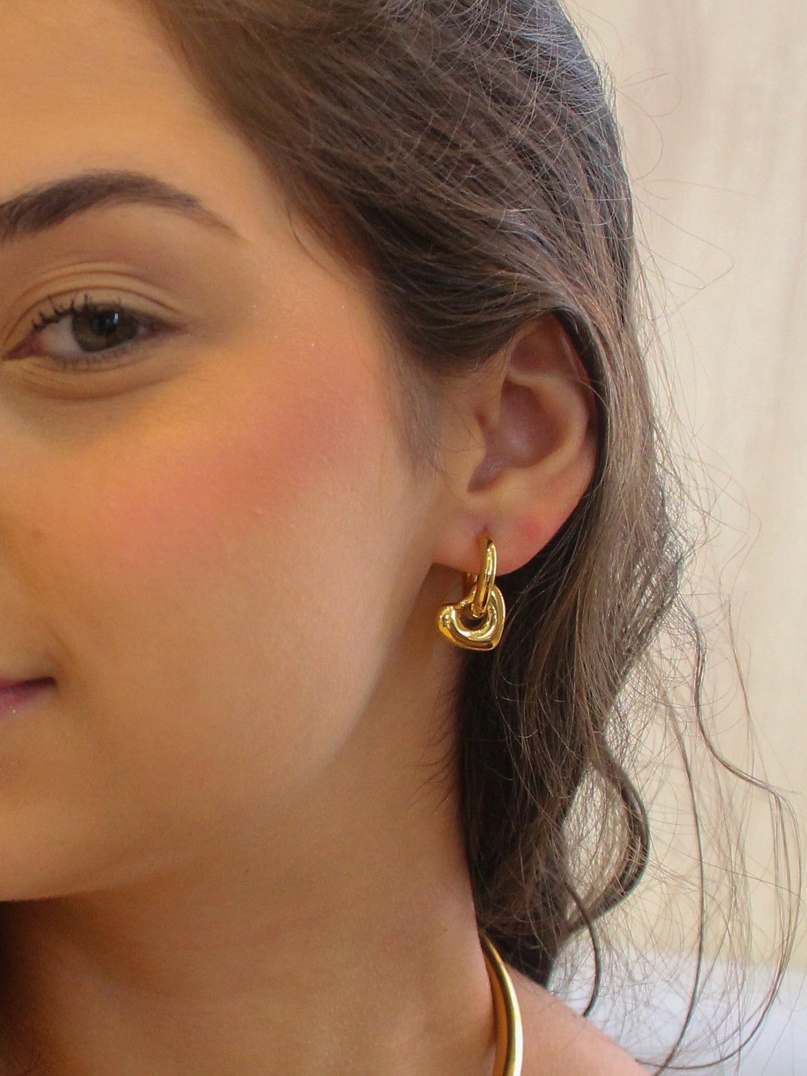 Brinco Veylora - Banhado a Ouro 18K