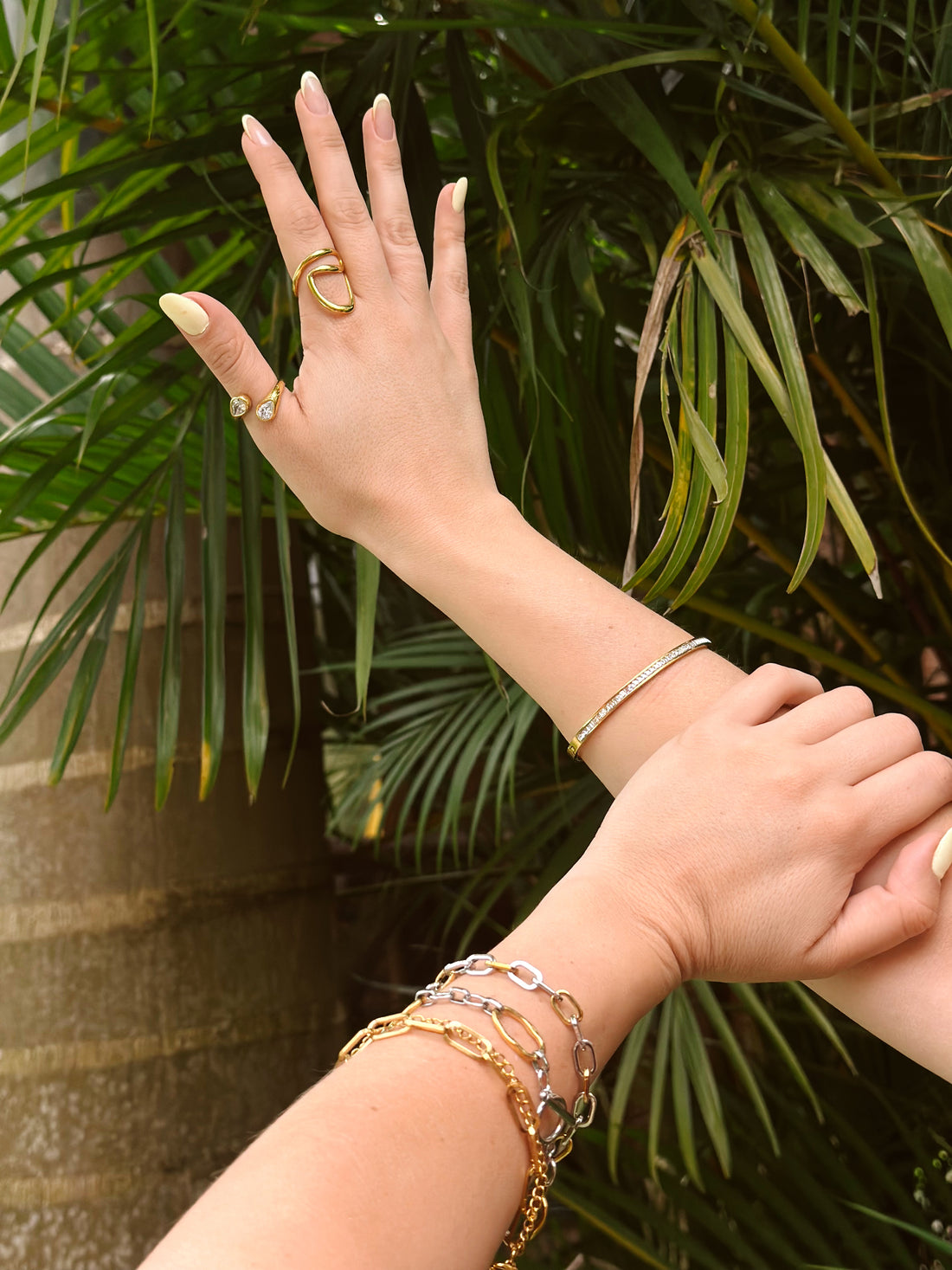 Pulseira Nelyra - Banhada a Ouro 18K