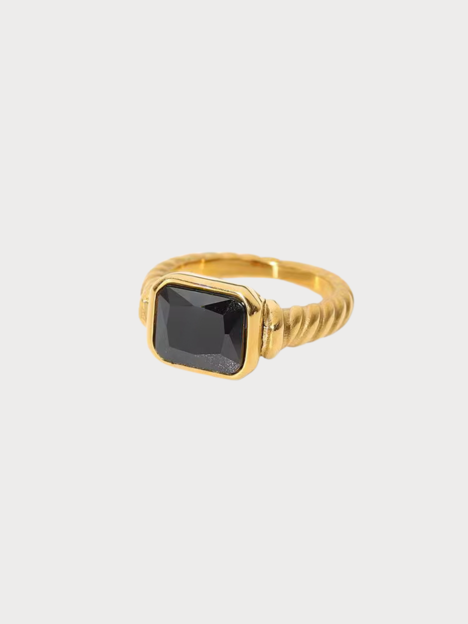 Anel Astoris Preto - Banhado a Ouro 18K